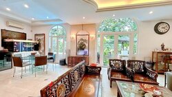 First Avenue (D10), Detached #457653541